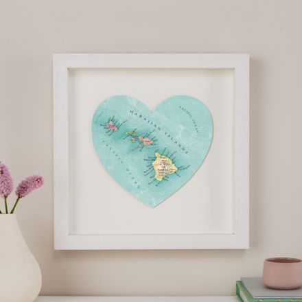 Map heart of Hawaii in white box frame